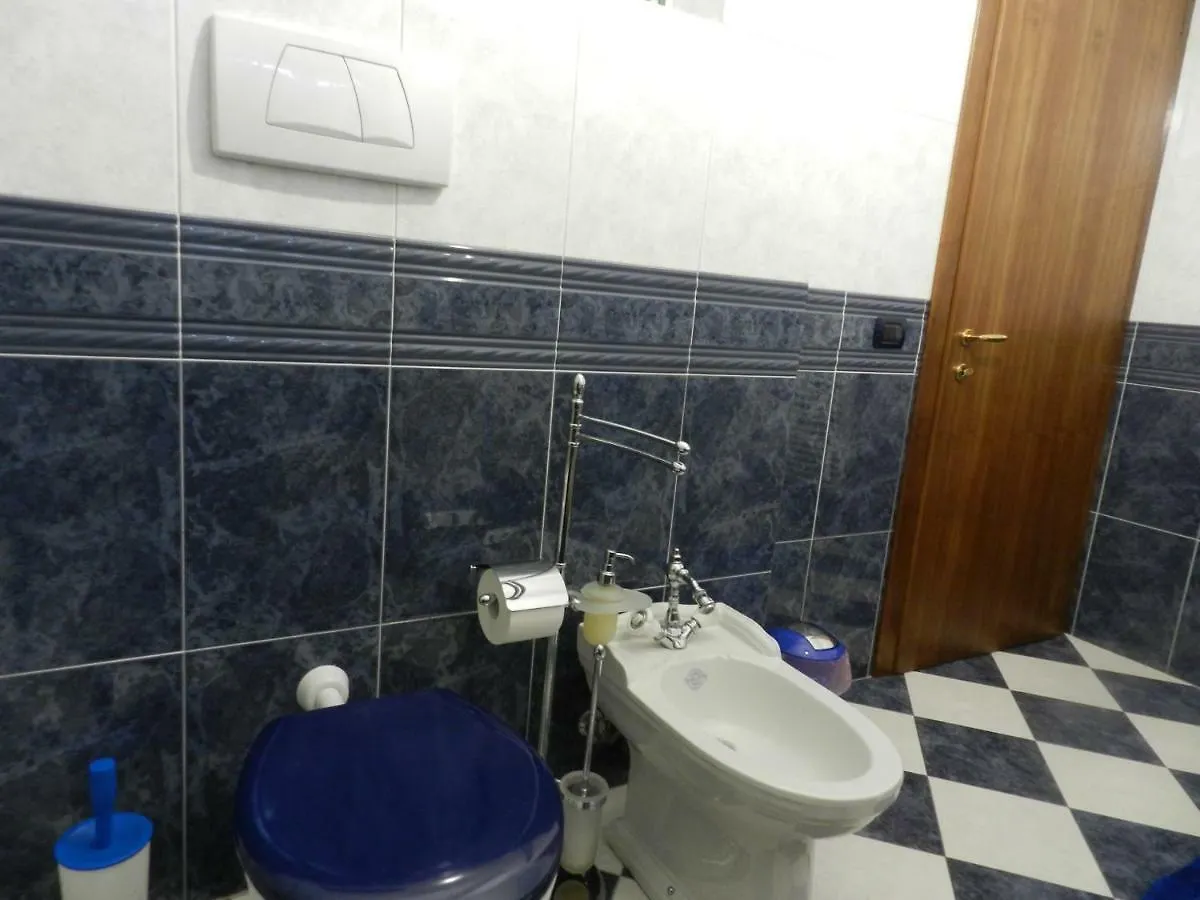 B&B Venezia Le Tre Rose Mestre 5*,  Italy