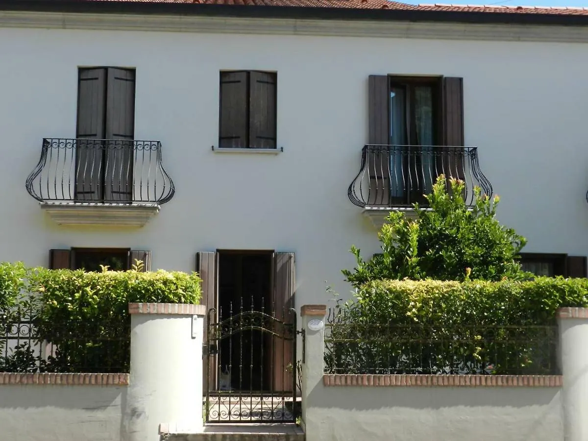B&B Venezia Le Tre Rose Mestre Italy