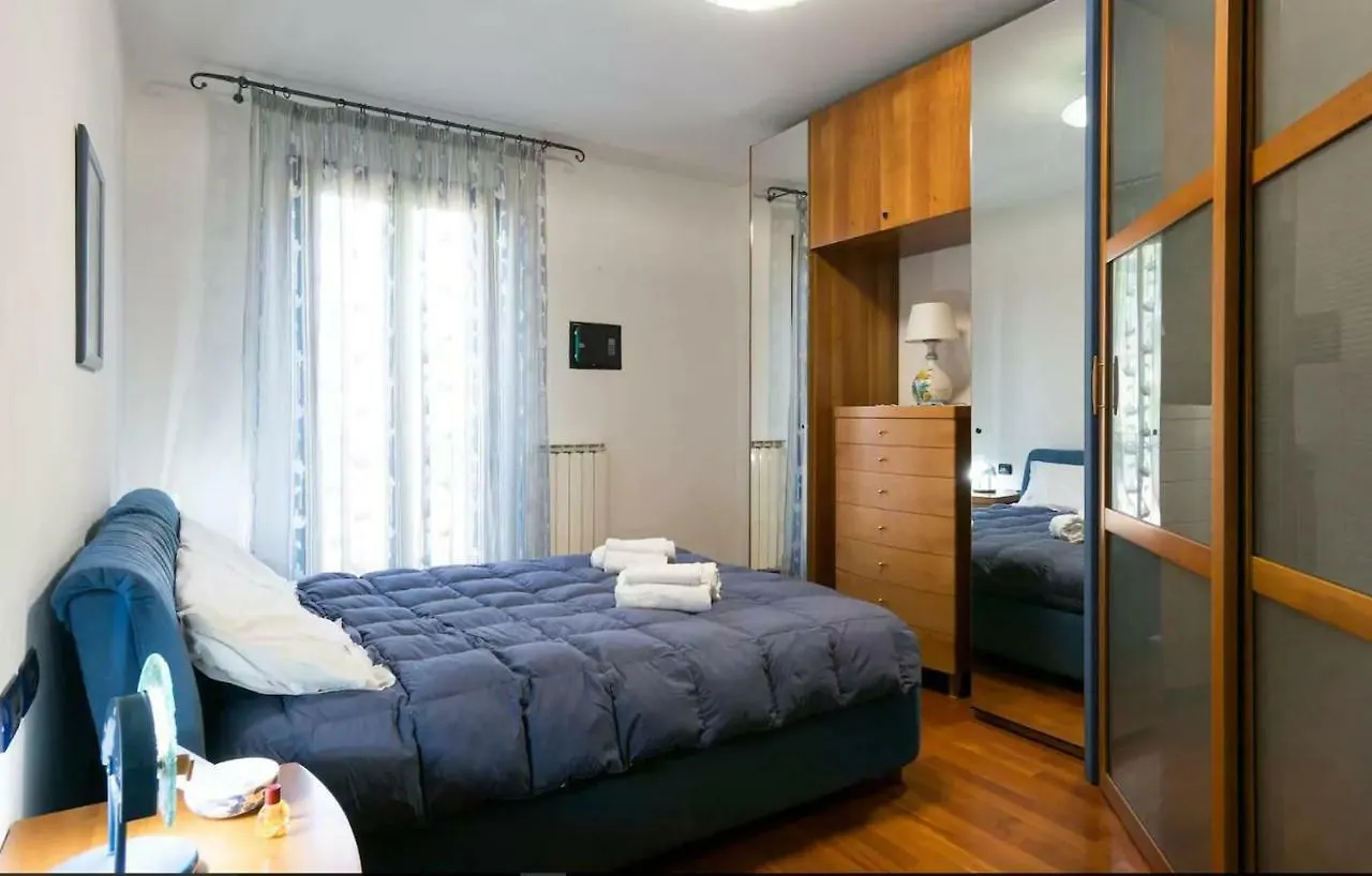 B&B Venezia Le Tre Rose Mestre 5*,  Italy